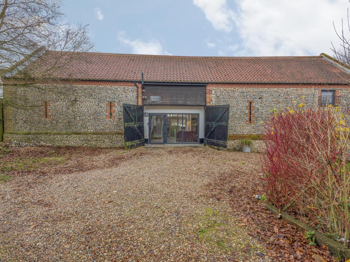 Flint Barn Villa North Walsham Buitenkant foto